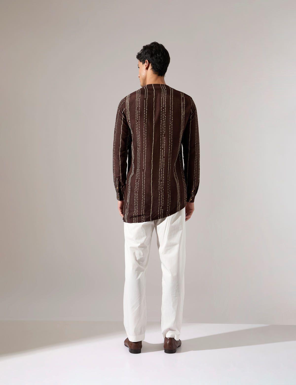 Corey Dots and Shibori Kurta Set - Bark - image 4