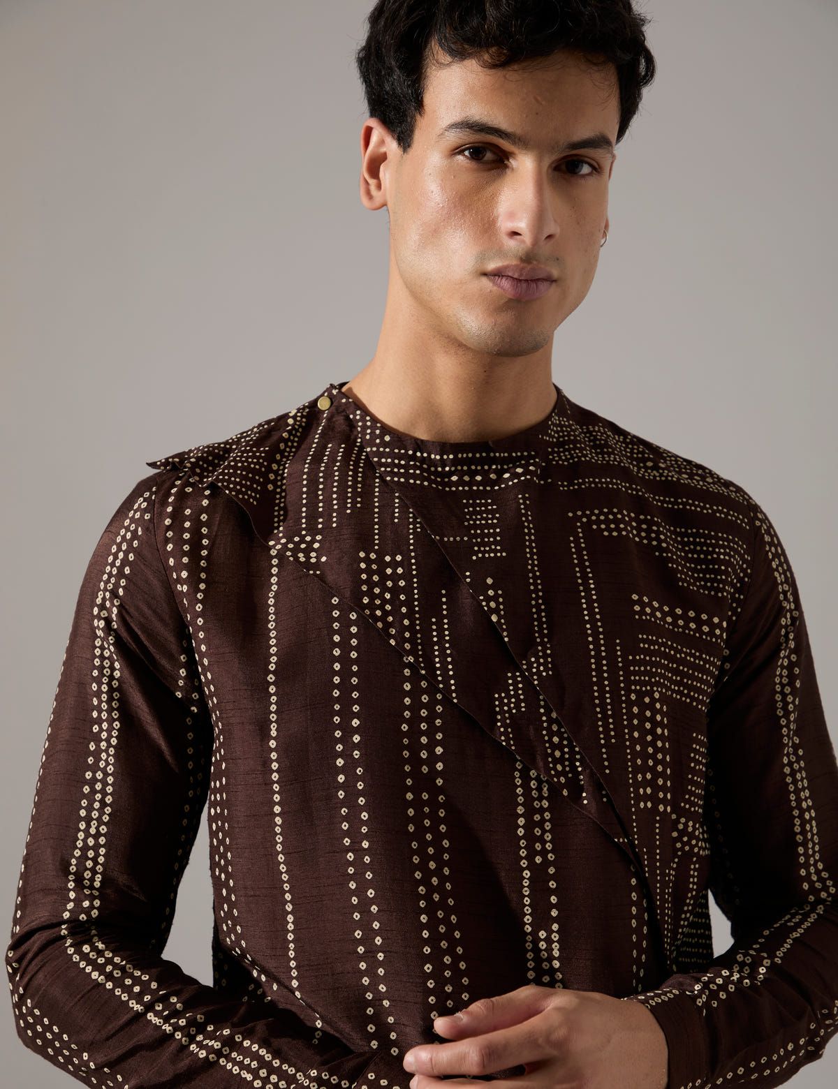 Corey Dots and Shibori Kurta Set - Bark - image 6