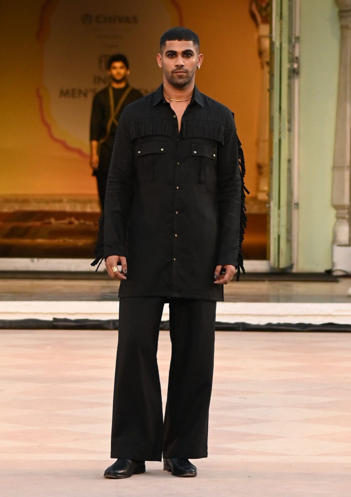 EROS LOOK - BLACK - image 1