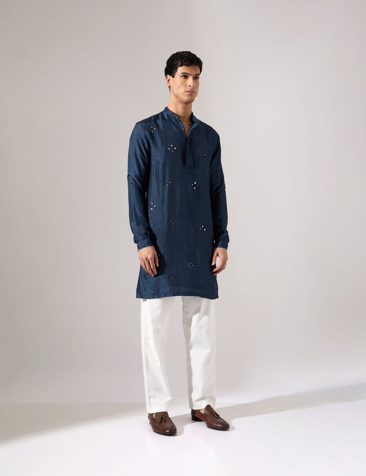 Steven Hand Embroidered Kurta Set - Navy - image 3