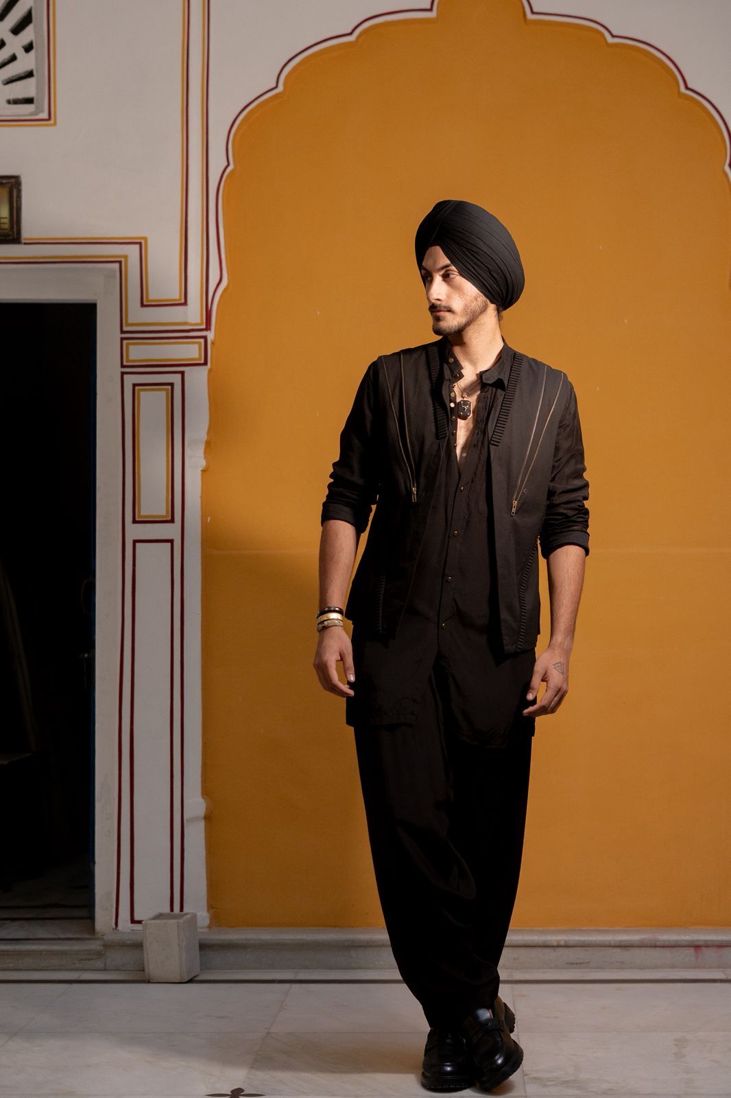 COLONEL - BLACK - image 5