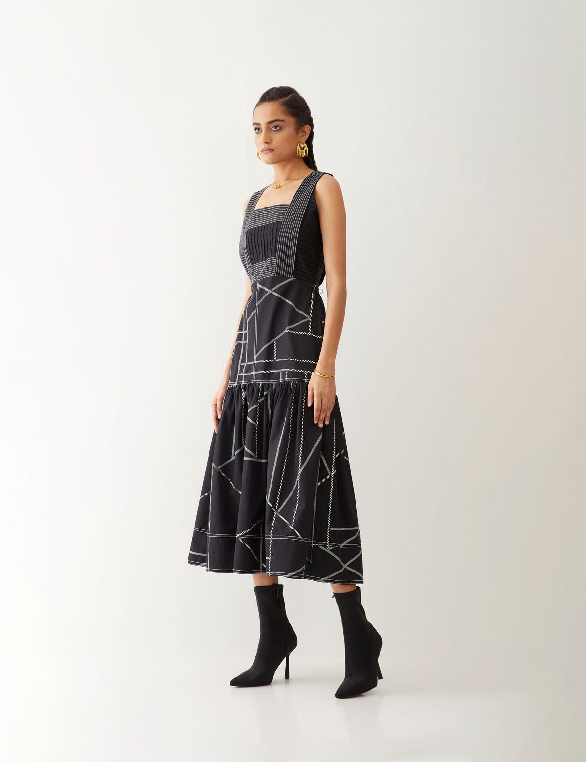 MAPLE DRESS - BLACK - image 3