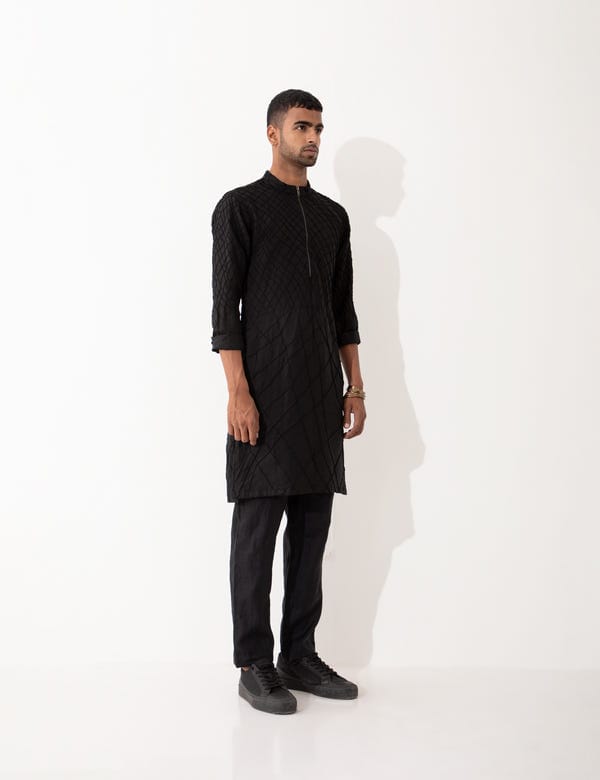 SON OF A NOBLE - SNOB — ALISTER KURTA  - BLACK