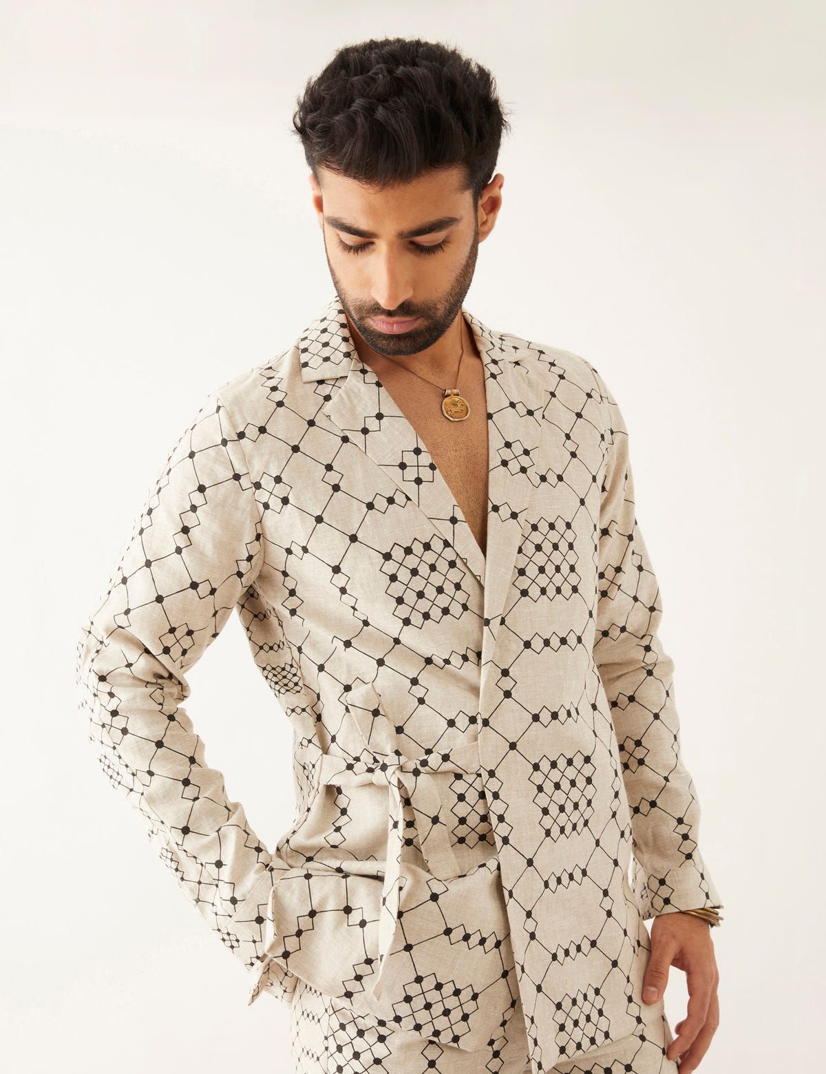 ARFA BALANCE TWIN LOOK SHACKET - IVORY - image 4