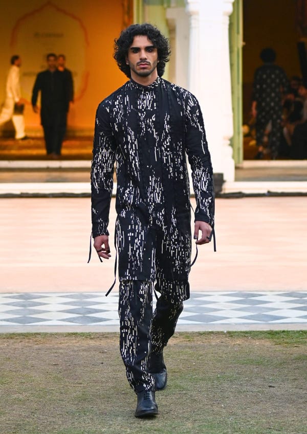 SON OF A NOBLE - SNOB — COLTON LOOK - BLACK