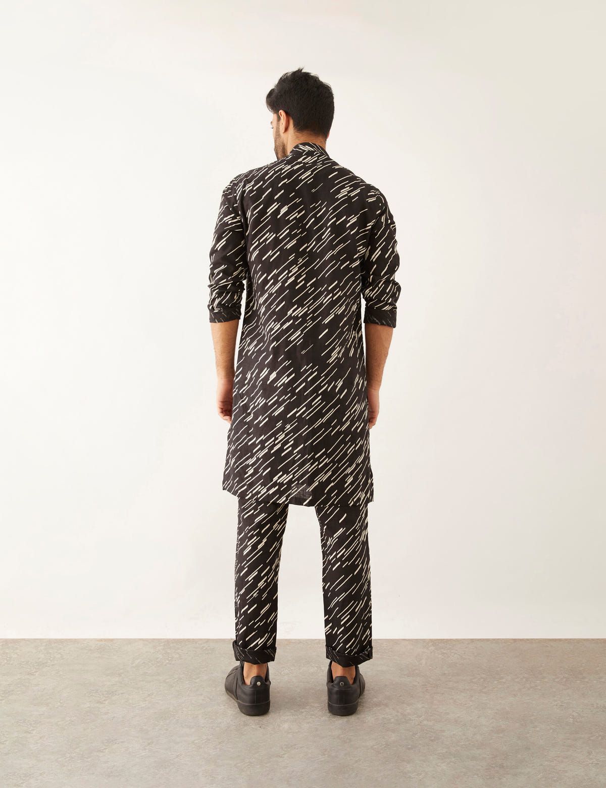 SOUK - SLANT - KURTA - BLACK - image 4