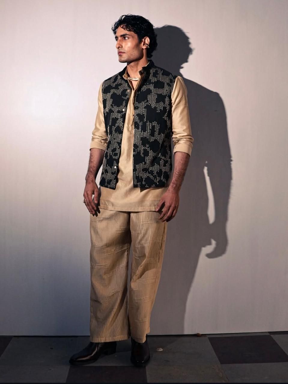 BARRACK - OFF WHITE - image 4