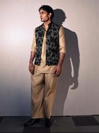 BARRACK - OFF WHITE view 4