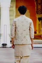 UNIT - OFF WHITE view 10