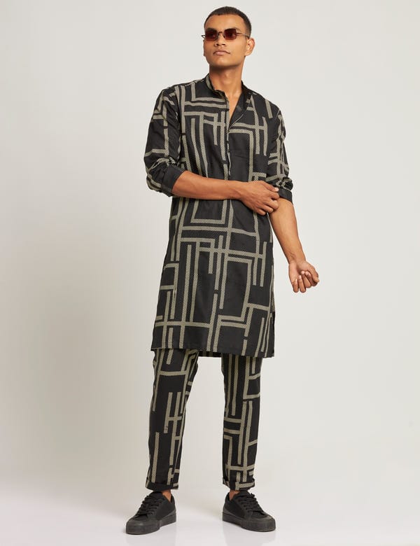 SON OF A NOBLE - SNOB — SHERWOOD KURTA MAZE - BLACK