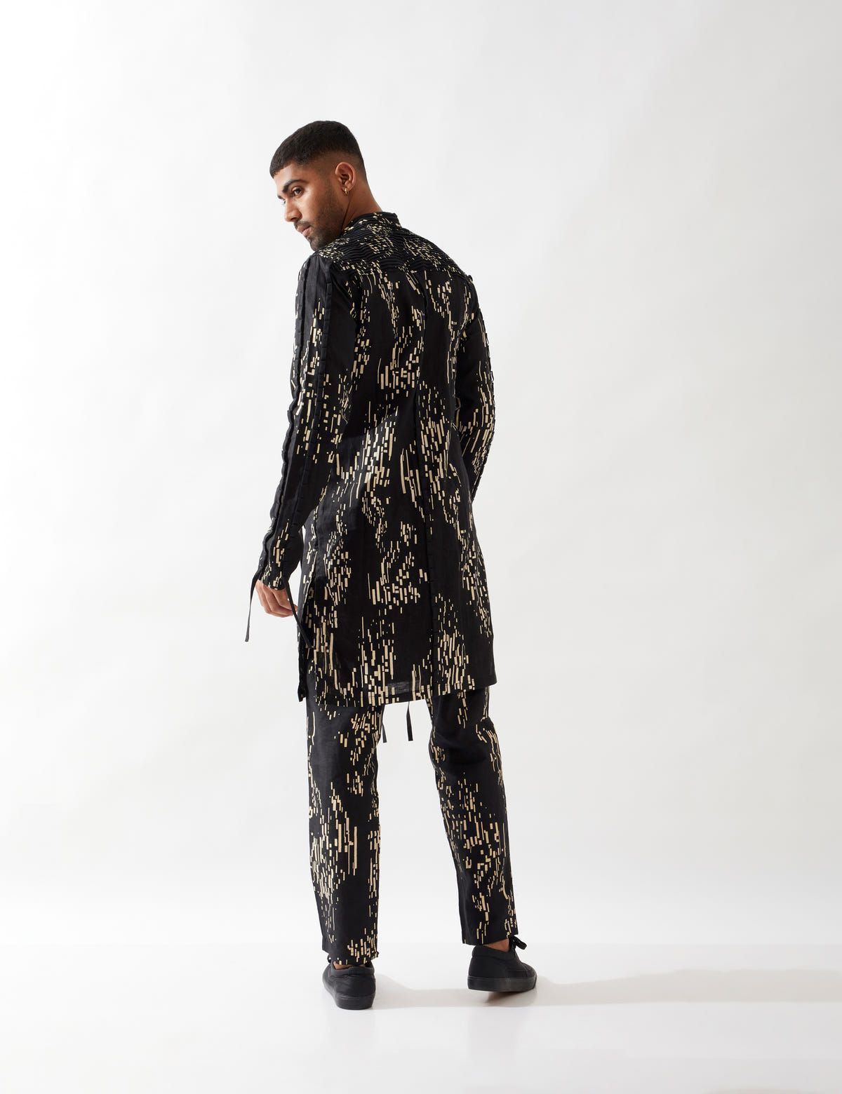COLTON BRICKS KURTA SET - BLACK - image 3