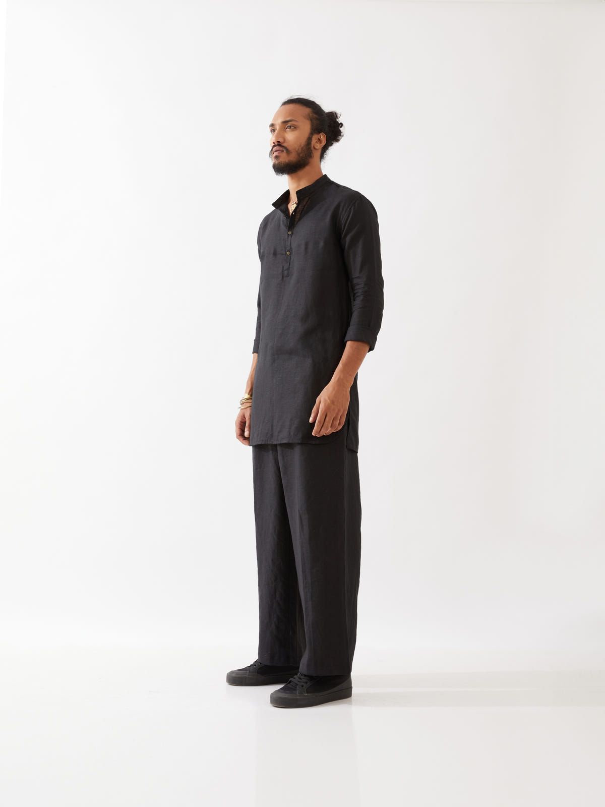 FINN KURTA - BLACK - image 3