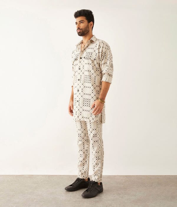 SON OF A NOBLE - SNOB — CAI - BALANCE TWIN - KURTA - IVORY