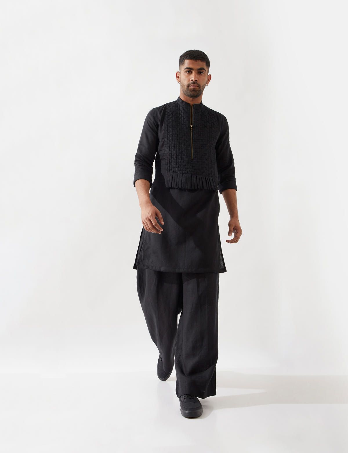 BENJAMIN KURTA - BLACK - image 5
