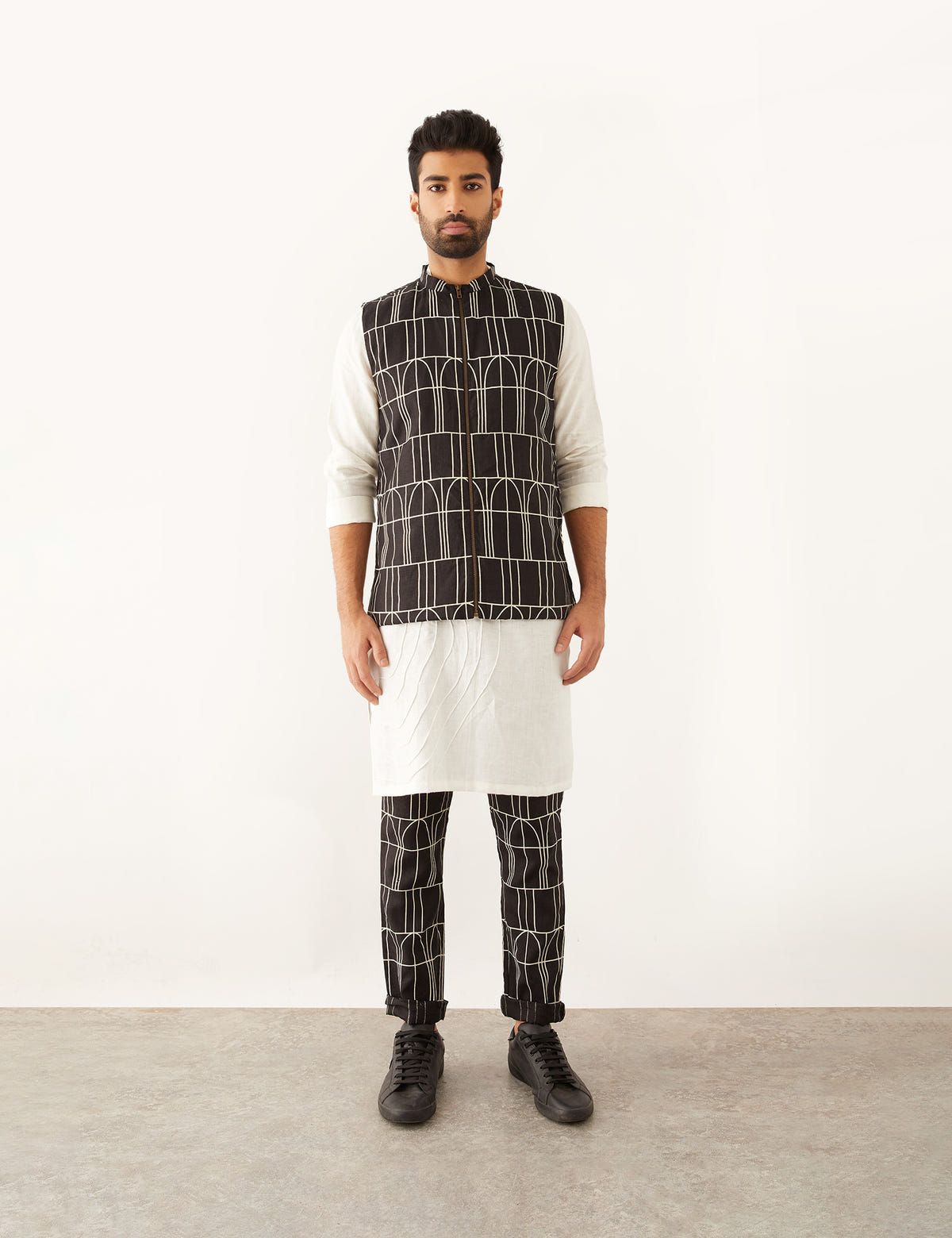 ARCHES BANDI LOOK- BLACK - image 1