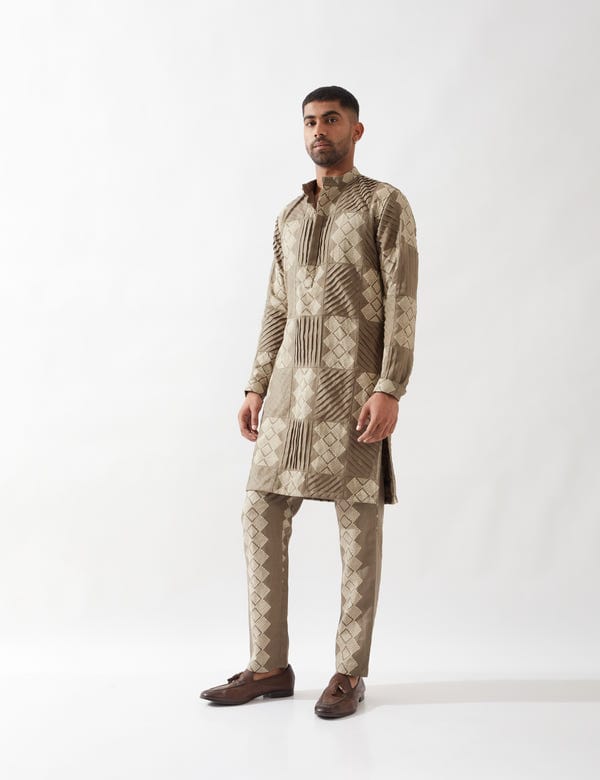 SON OF A NOBLE - SNOB — EZRA BARBED KURTA SET - OLIVE