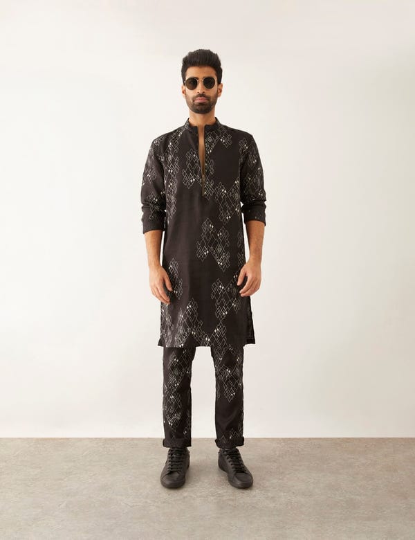 SON OF A NOBLE - SNOB — SOUK - VILLAGE - KURTA - BLACK