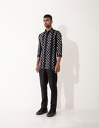 ERRY HOPSCTOCH SHIRT SET - BLACK view 3