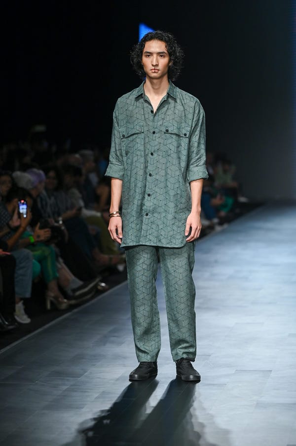 SON OF A NOBLE - SNOB — KABIR WEB LOOK - GREEN