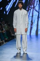 SOURISH LOOK - WHITE view 1