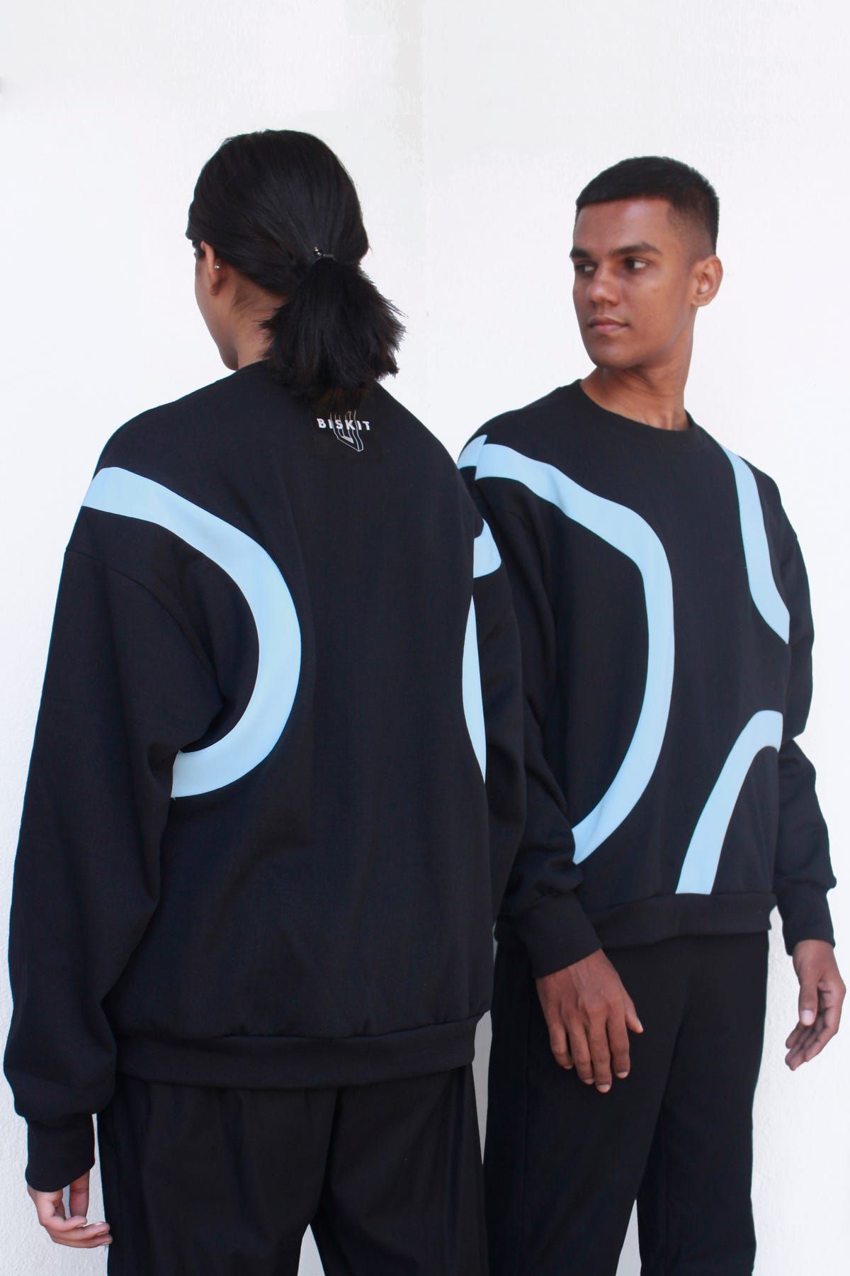 Wavey Sweatshirt - image 2
