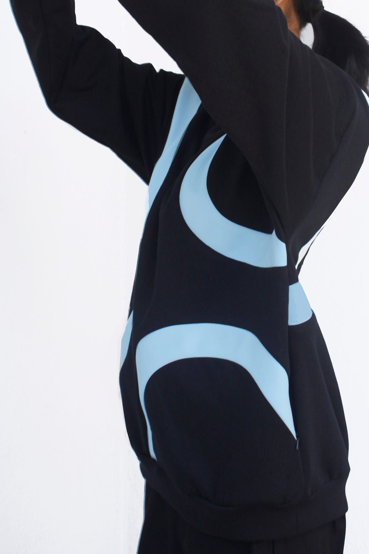 Wavey Sweatshirt - image 4