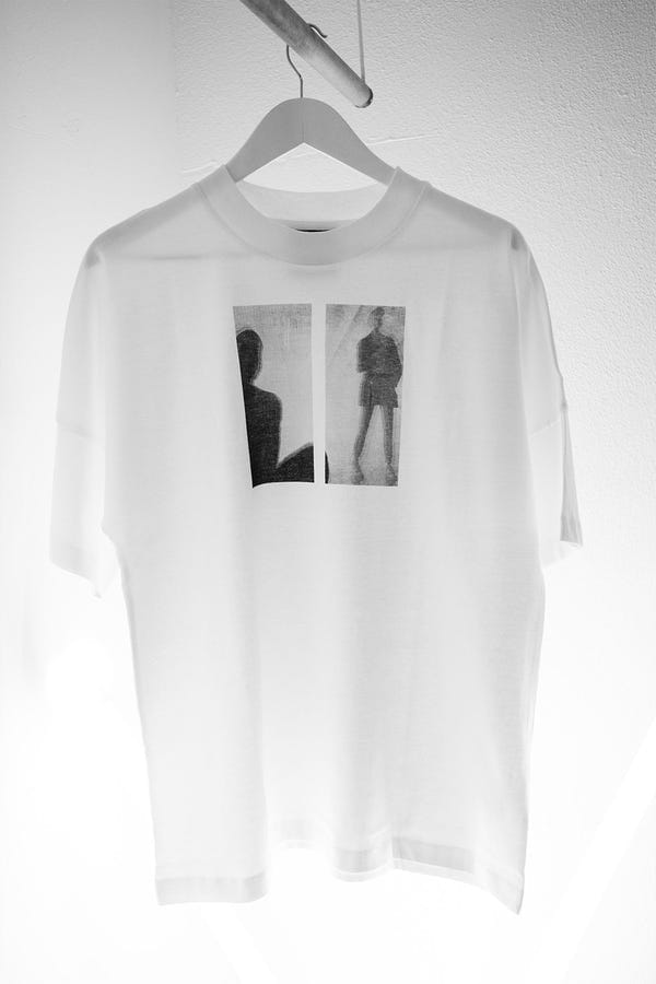 Biskit — White Smoke Machine Half T-Shirt