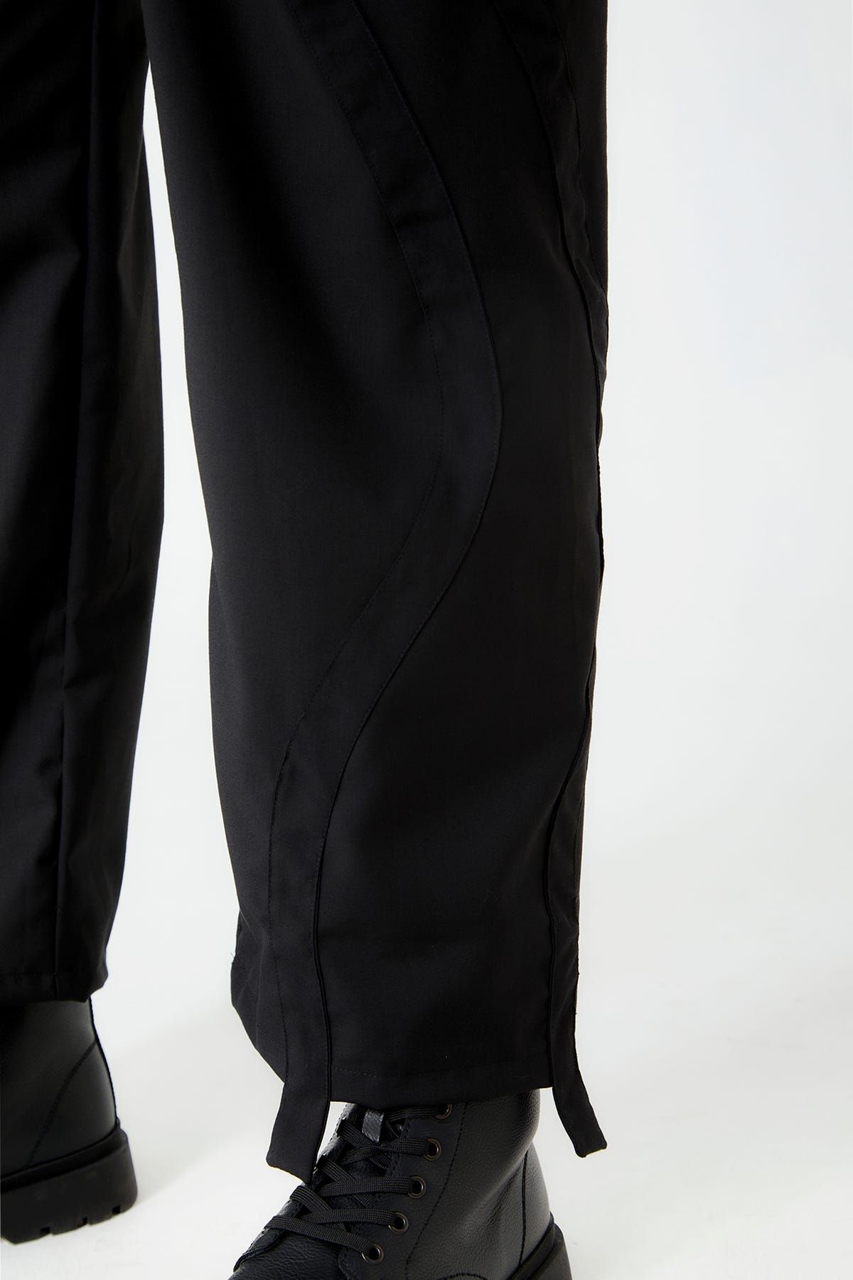 Biskit Waves Trousers - image 5