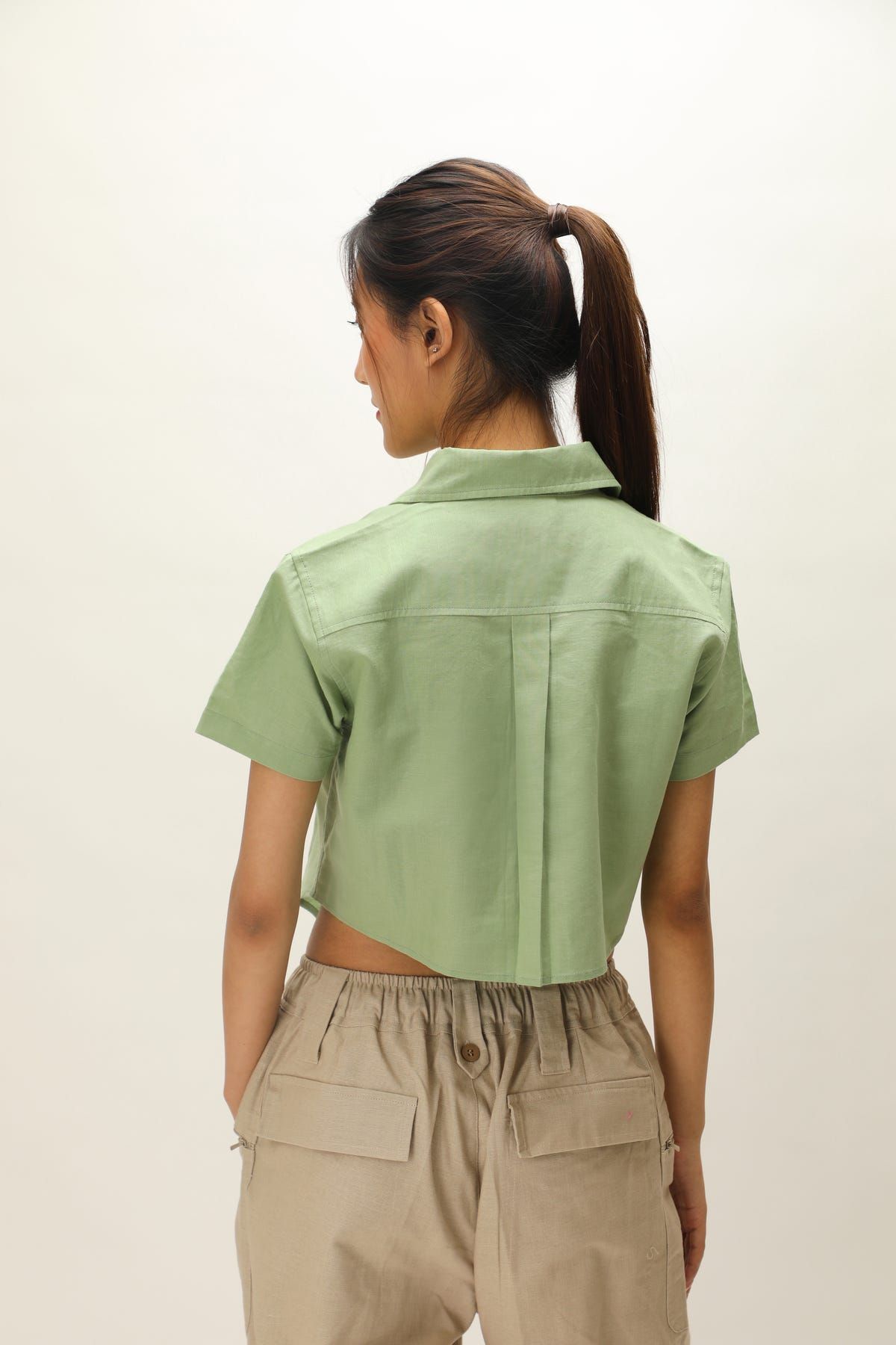 LINEN TRIGON CROP SHIRT - image 5