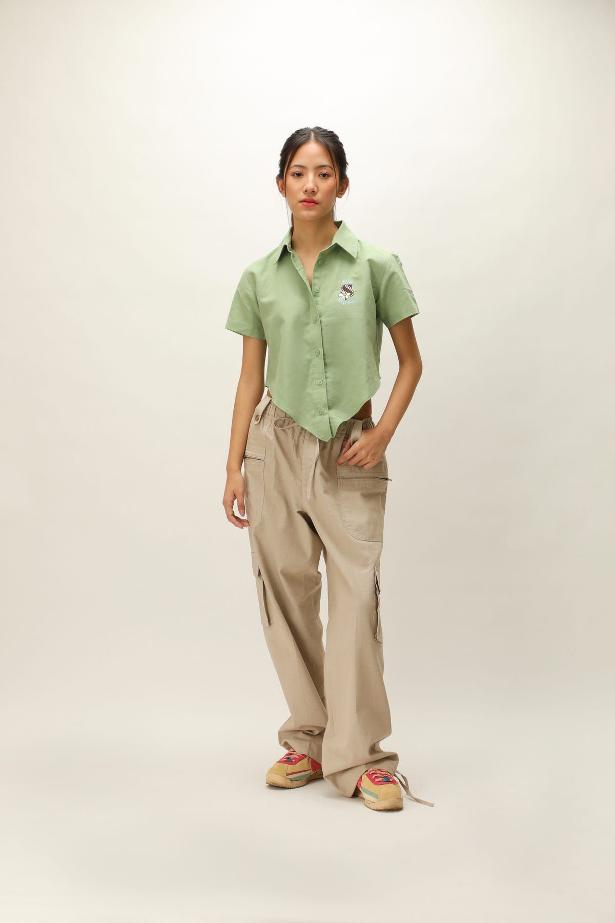 LINEN TRIGON CROP SHIRT - image 7