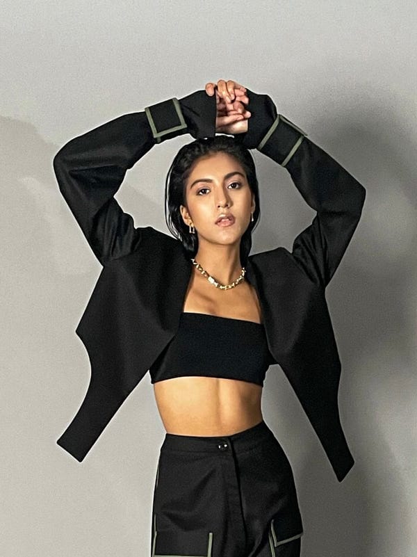 Struct — GOTHAM CROP BLAZER