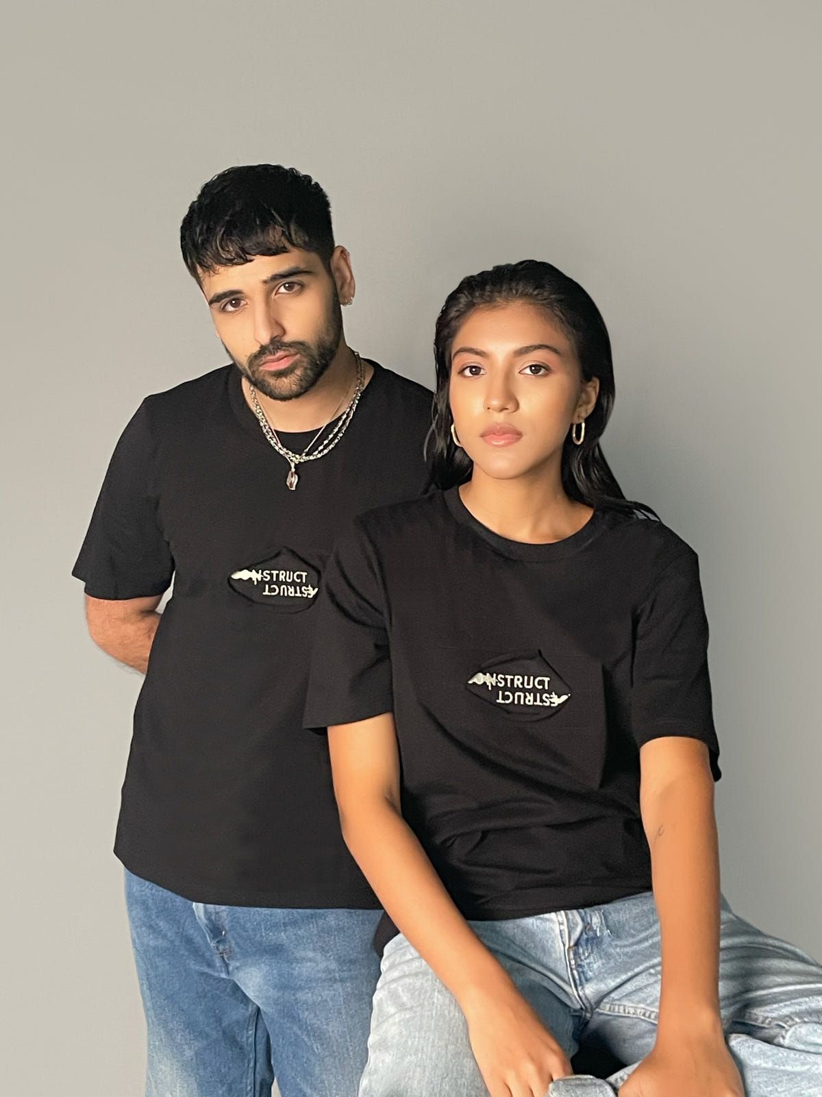 DE/CON/STRUCT T-SHIRT - image 1