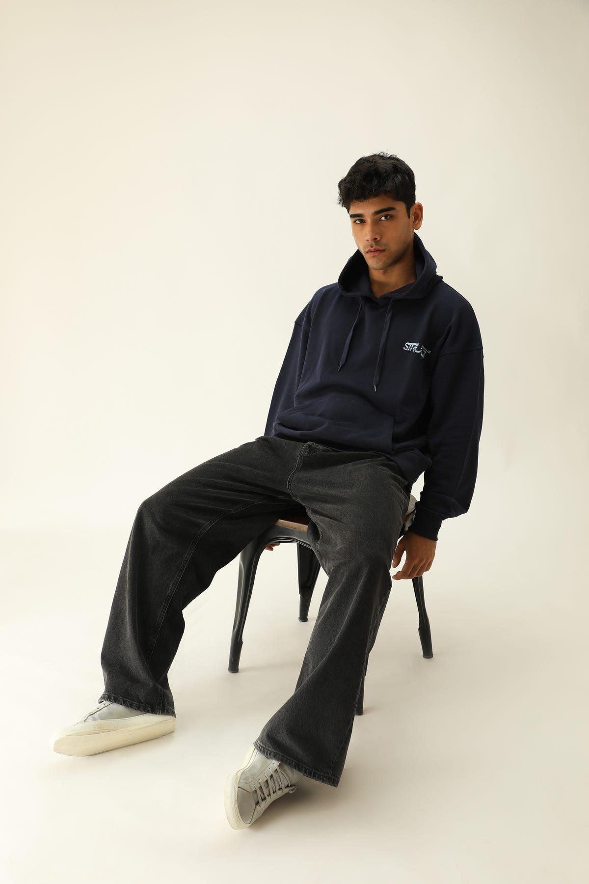 PLAY HOODIE - image 6