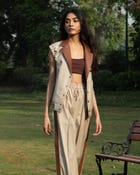 COUNTRY CLUB VEST view 7