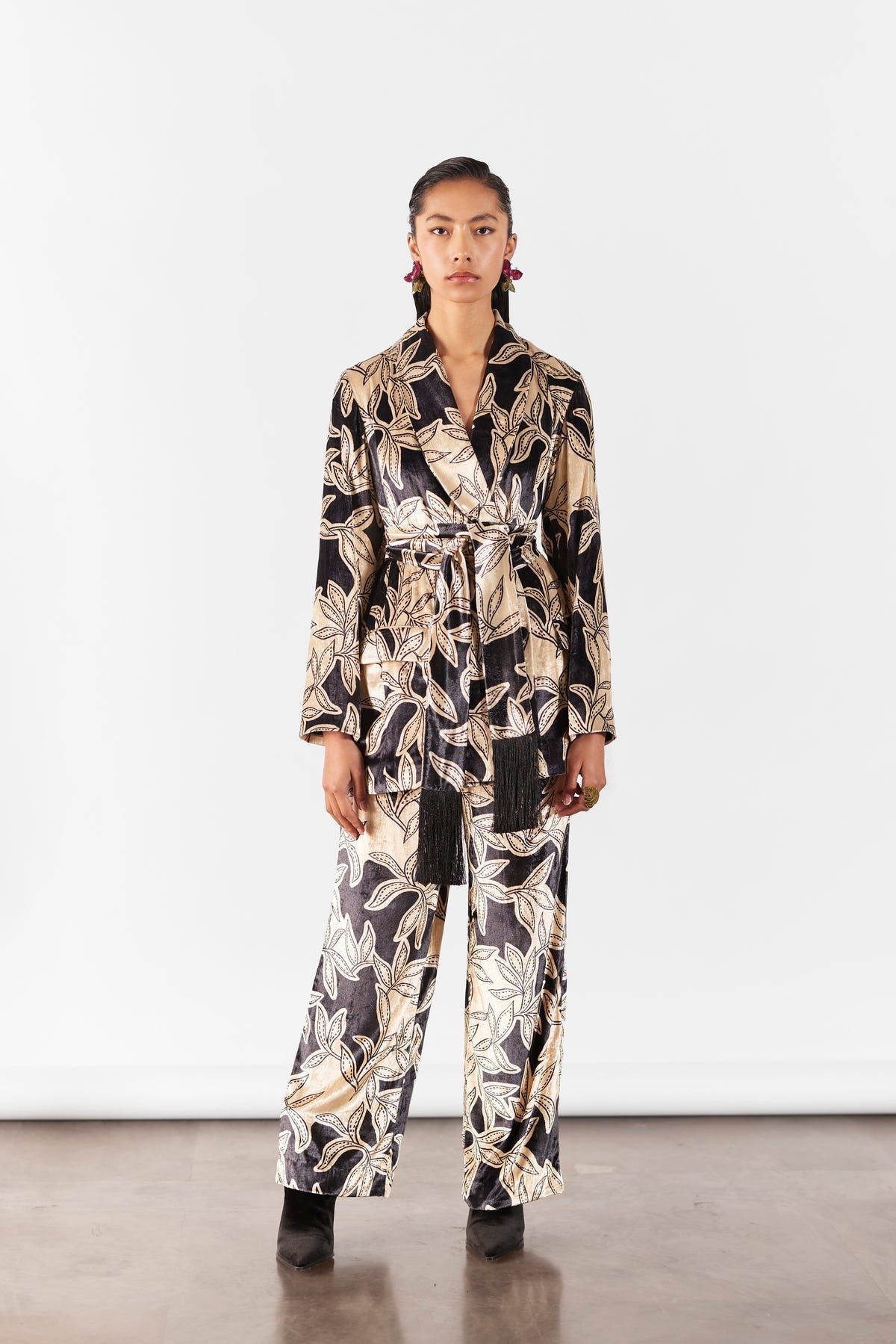 HAZEL VELVET BLAZER WITH TROUSERS - image 1