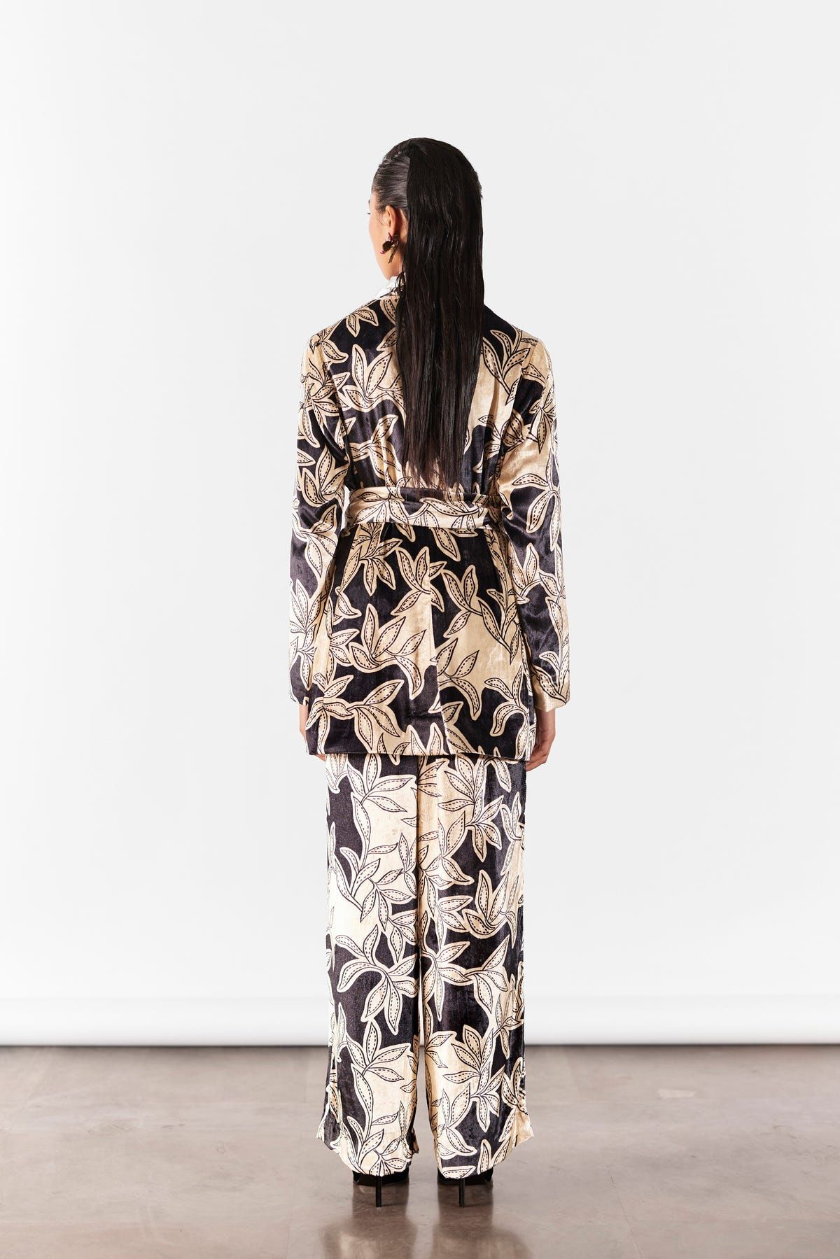 HAZEL VELVET BLAZER WITH TROUSERS - image 4