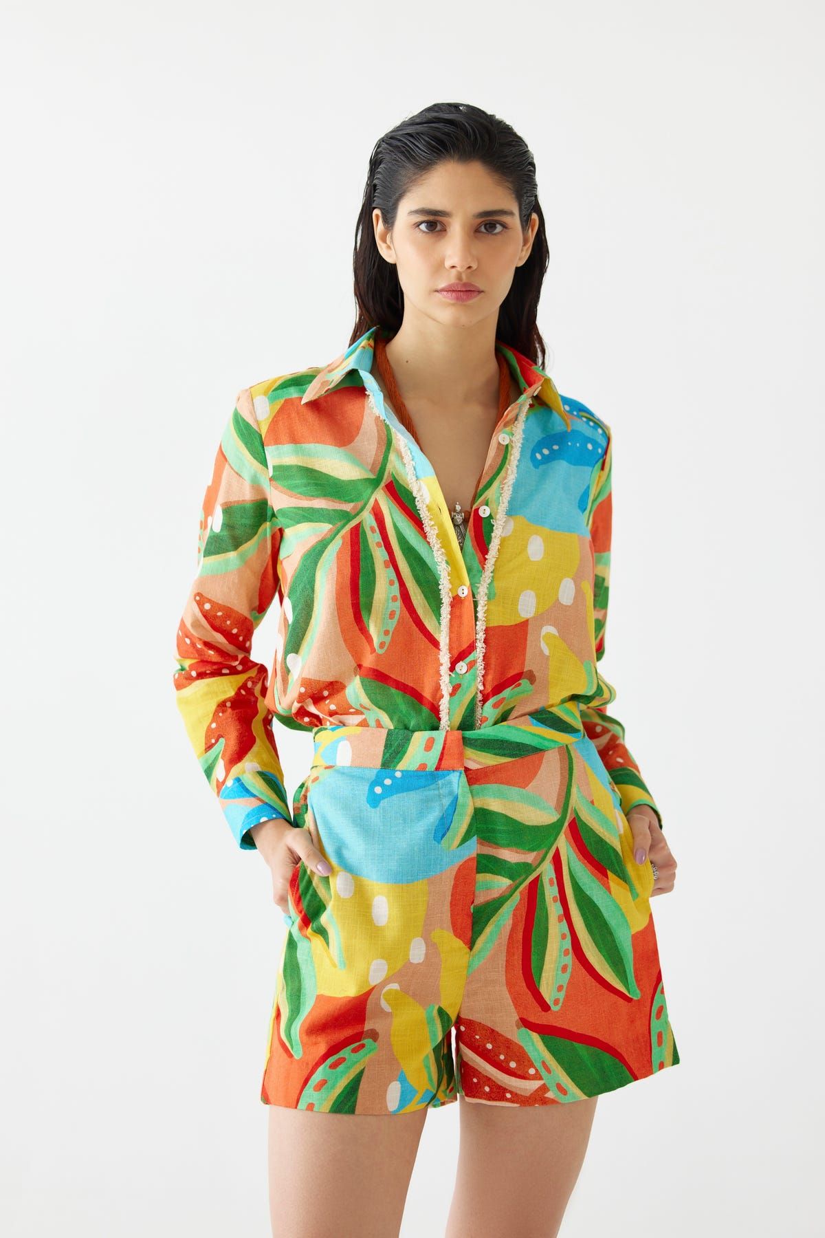 GIR SHIRT & SHORTS - image 5