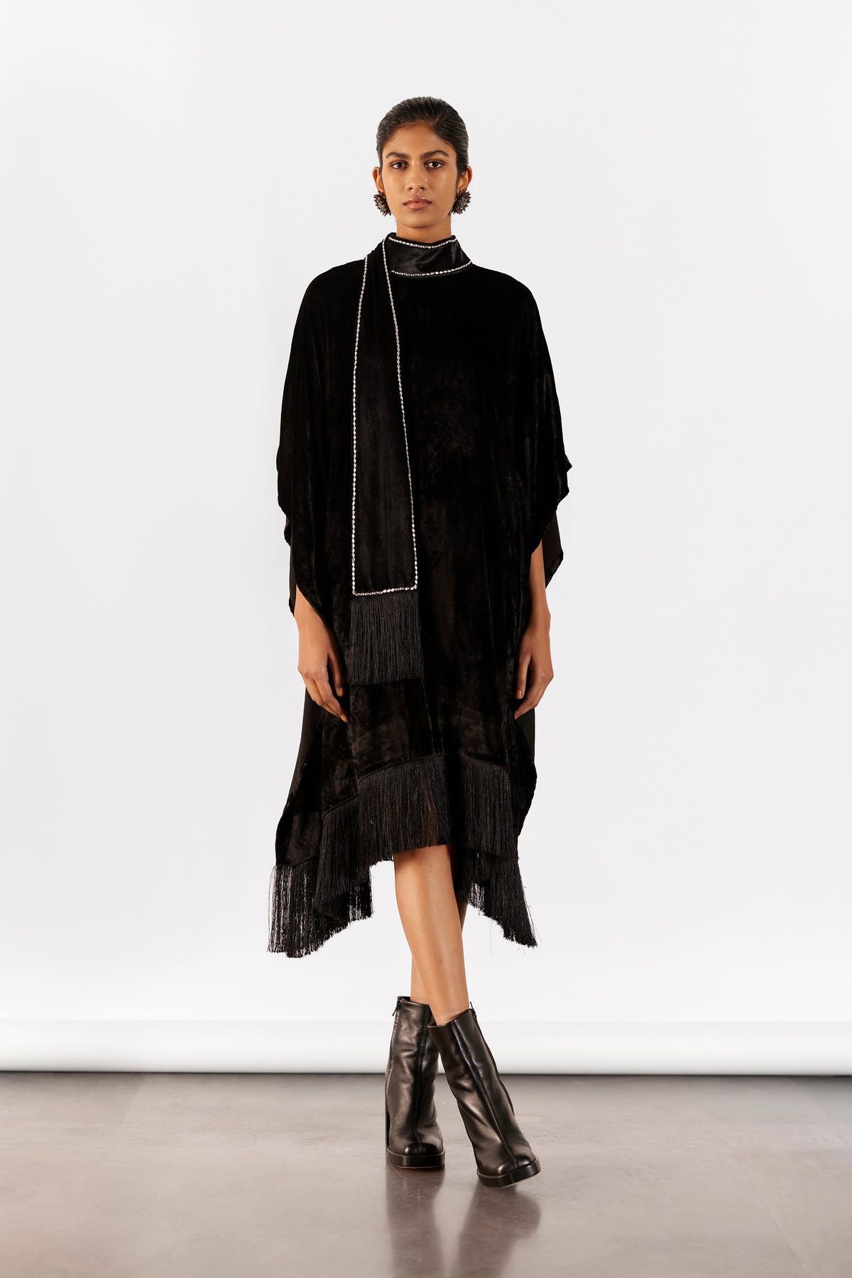 MILLER VELVET KIMONO WITH FRINGE - image 1