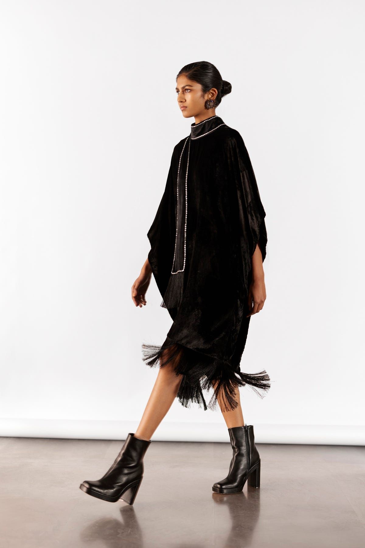 MILLER VELVET KIMONO WITH FRINGE - image 2