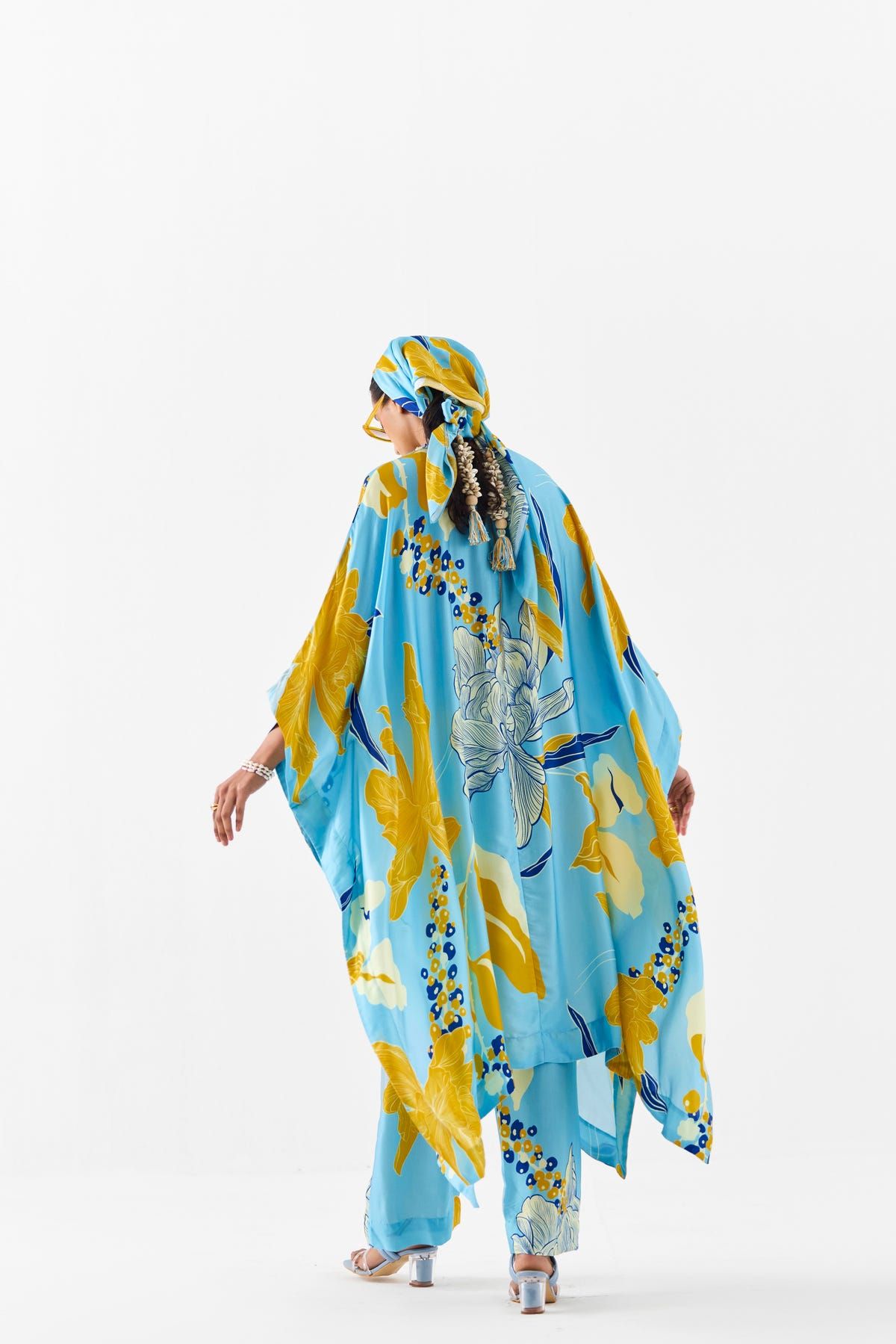 WHITE ROSE KIMONO KURTA & PANTS - image 4
