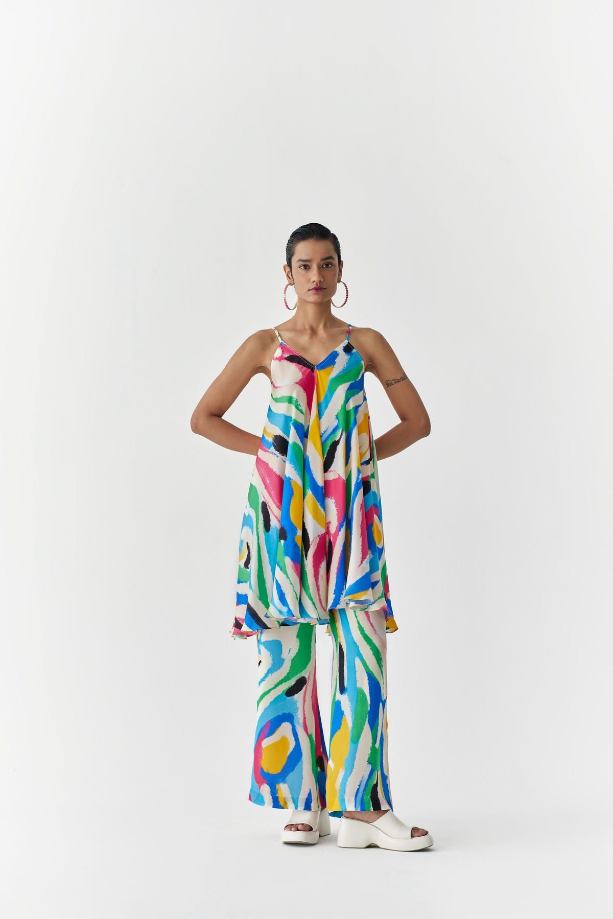 BRUSHSTROKE STRAPPY KURTA & FLARED TROUSERS CO-ORD - image 1