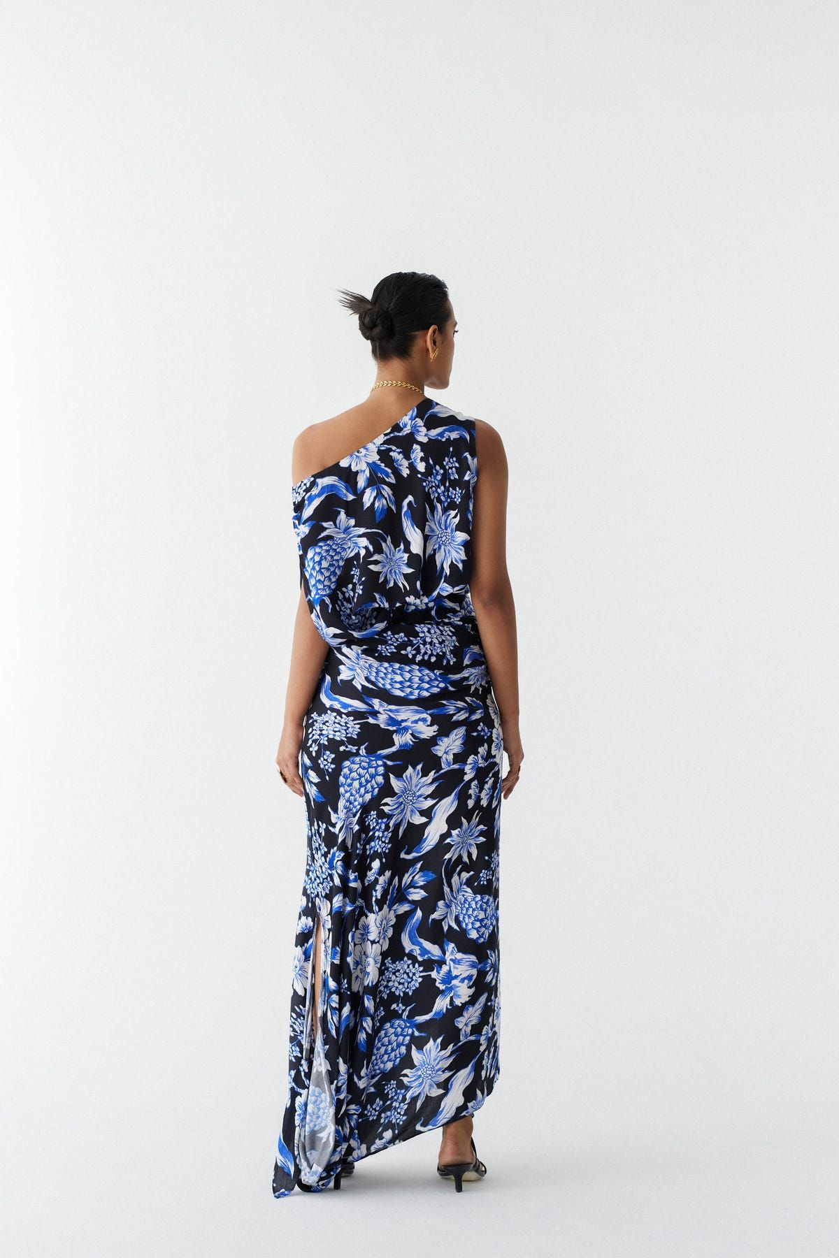 BLACK PINEAPPLE DRAPED TOP & KNOT SKIRT - image 3
