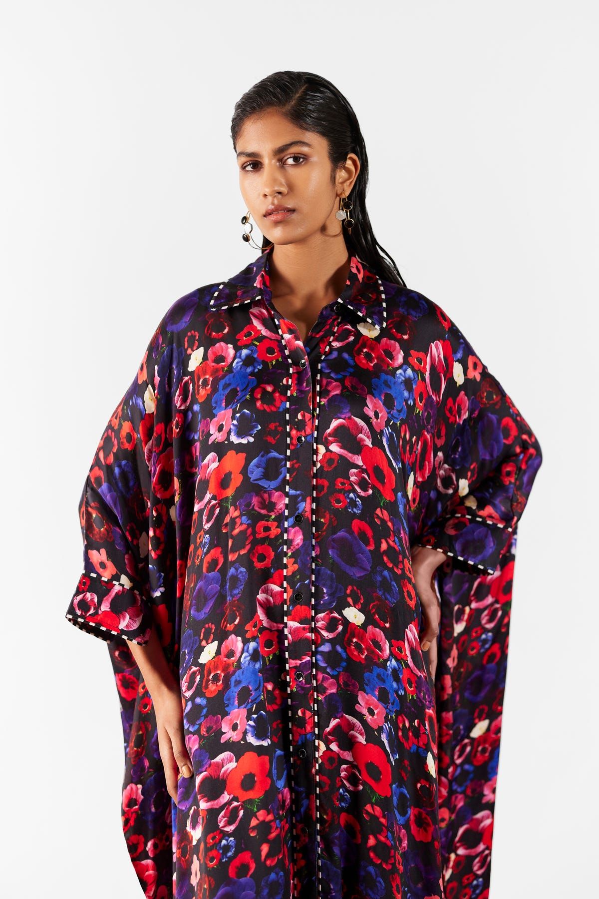 PEONY KIMONO WITH STRIPED STRAIGHT PANTS - image 3