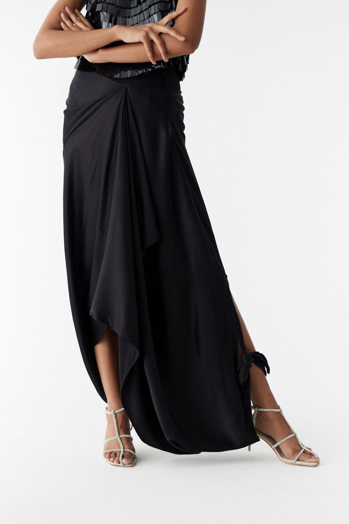 TOUCAN SEQUIN BLOUSE & KNOT SKIRT - image 3