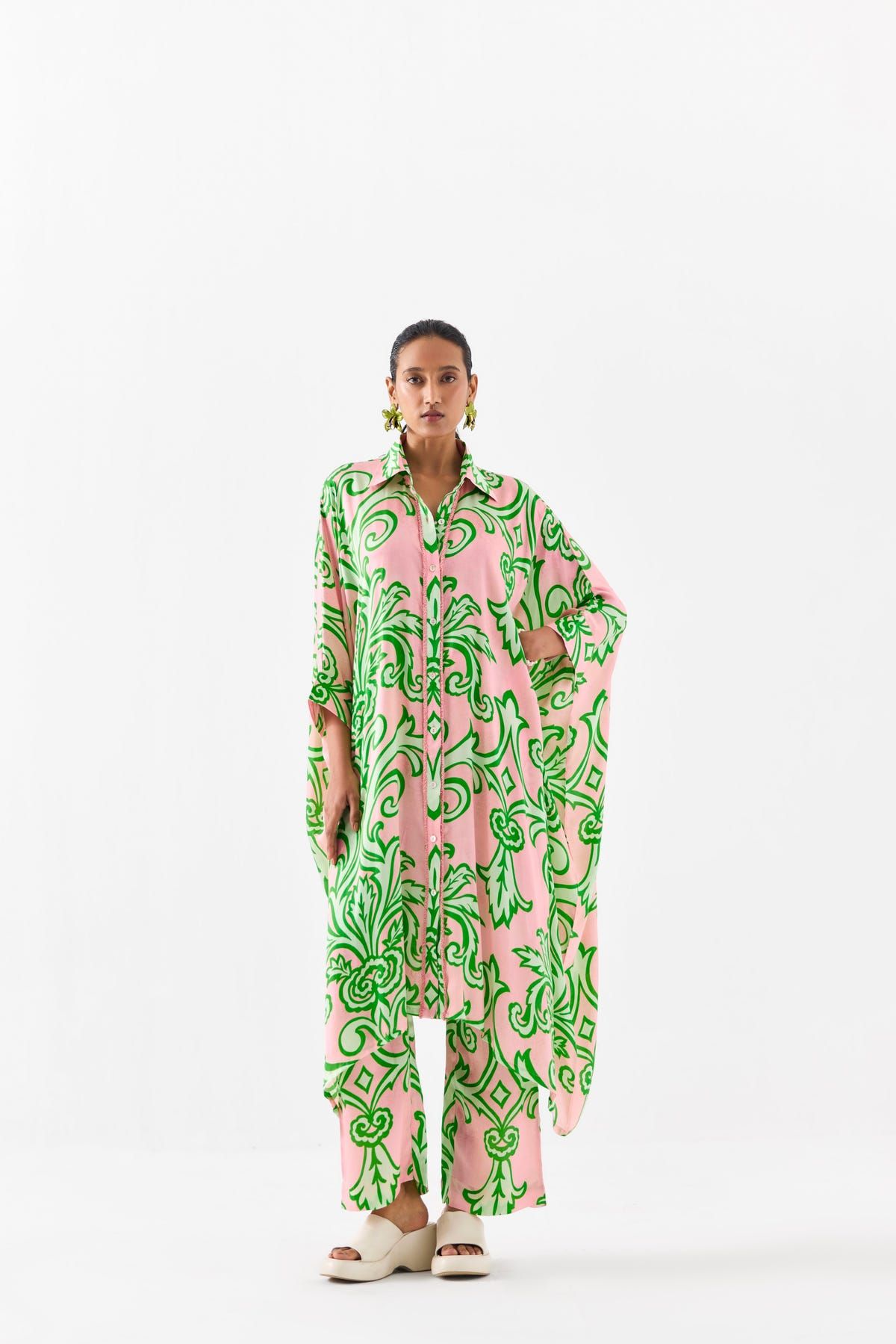 LA PAZ FRONT BUTTON KIMONO KURTA AND PANTS - image 1
