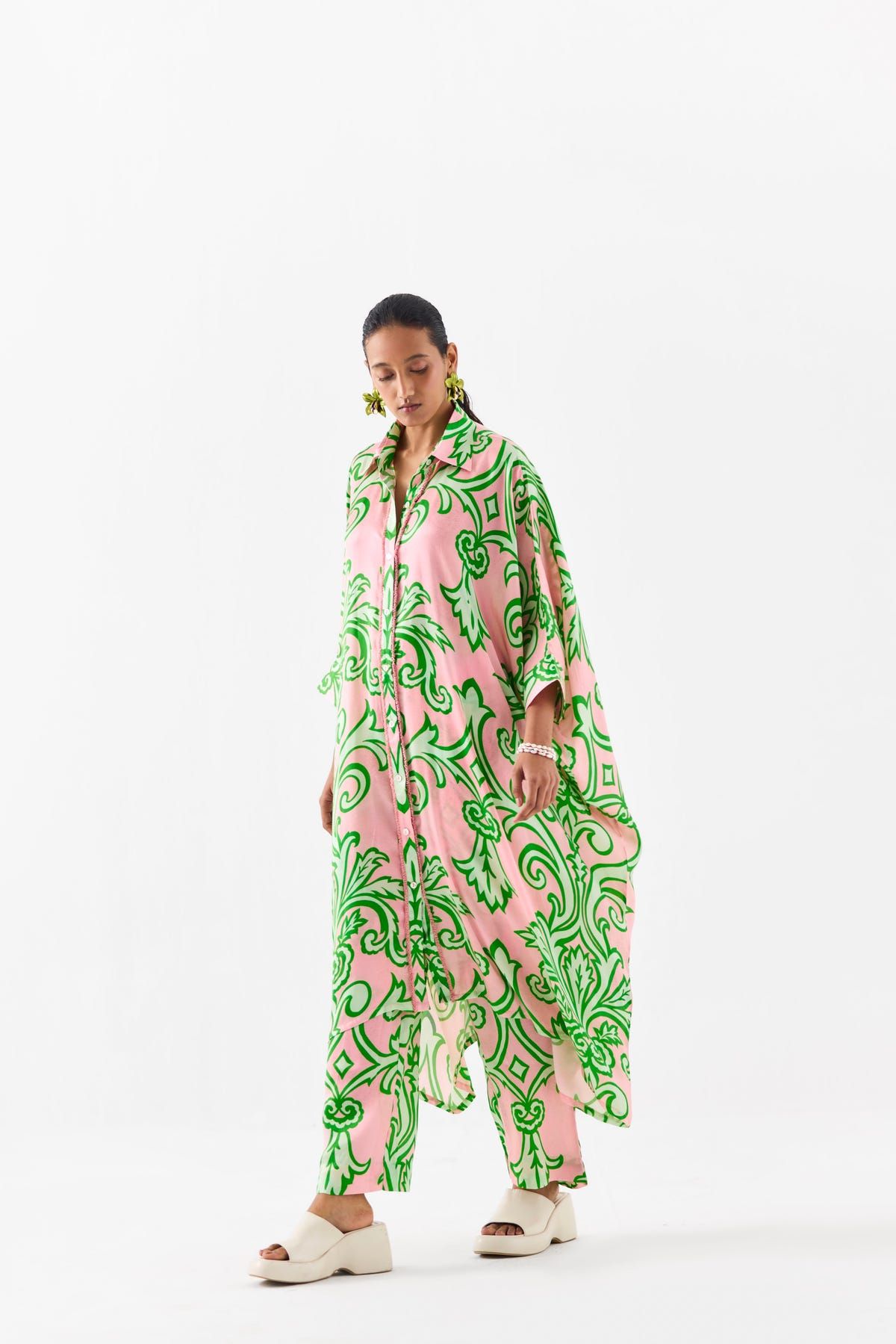 LA PAZ FRONT BUTTON KIMONO KURTA AND PANTS - image 2