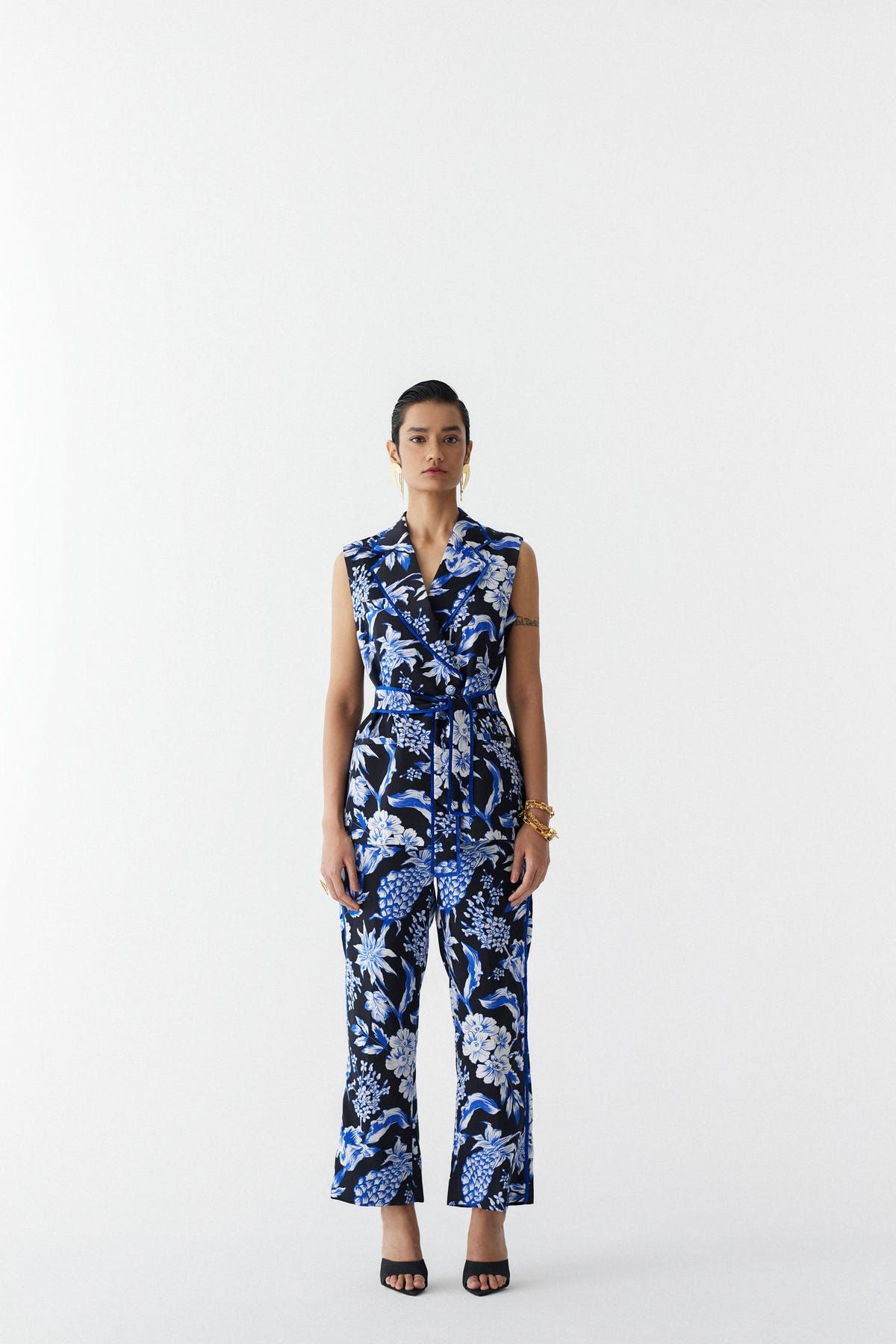 BLACK PINEAPPLE BLAZER & PANTS CO-ORD - image 1