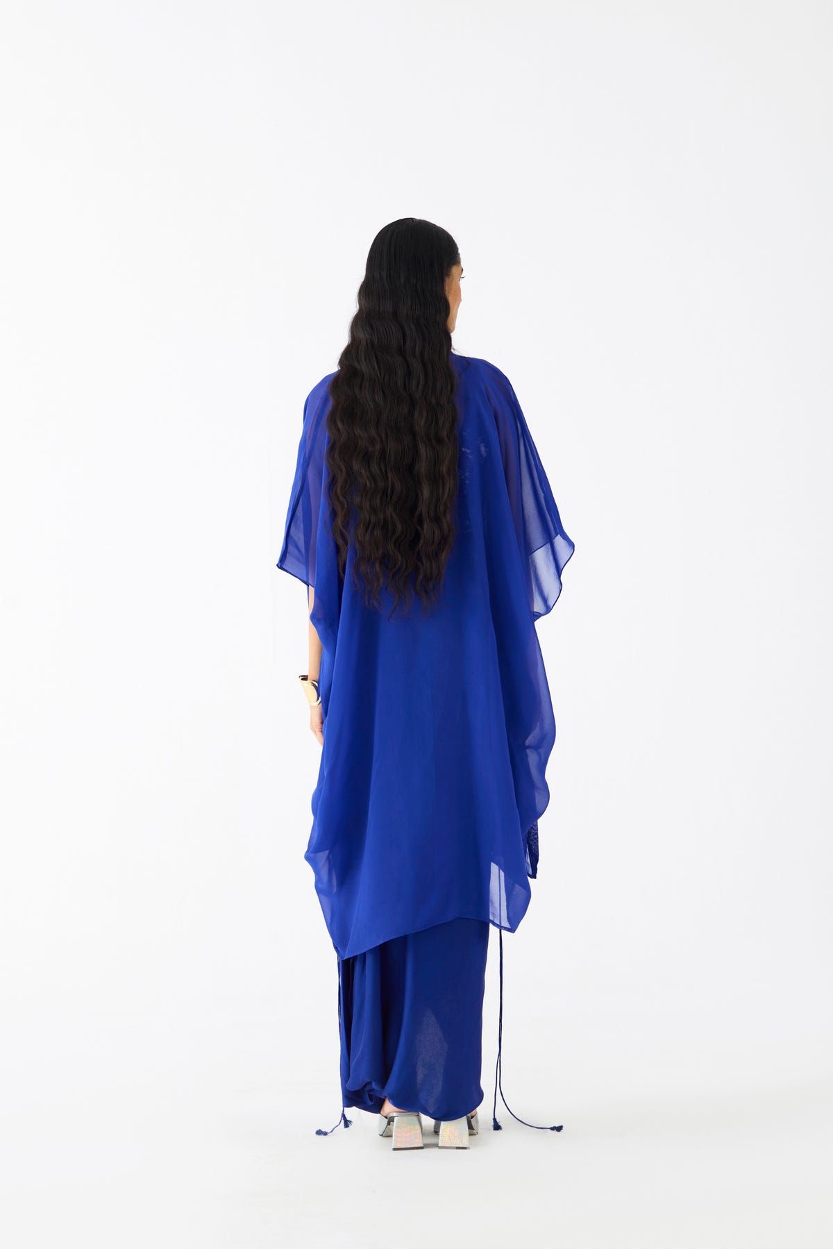 ROYAL ORGANZA CAPE - image 4