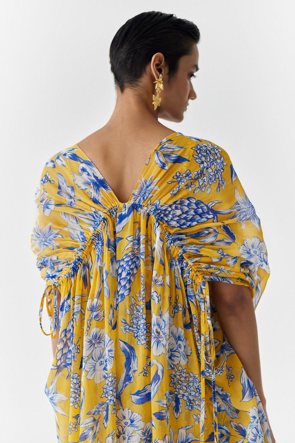 YELLOW PINEAPPLE ORGANZA DRAW STRING CAPE - image 3