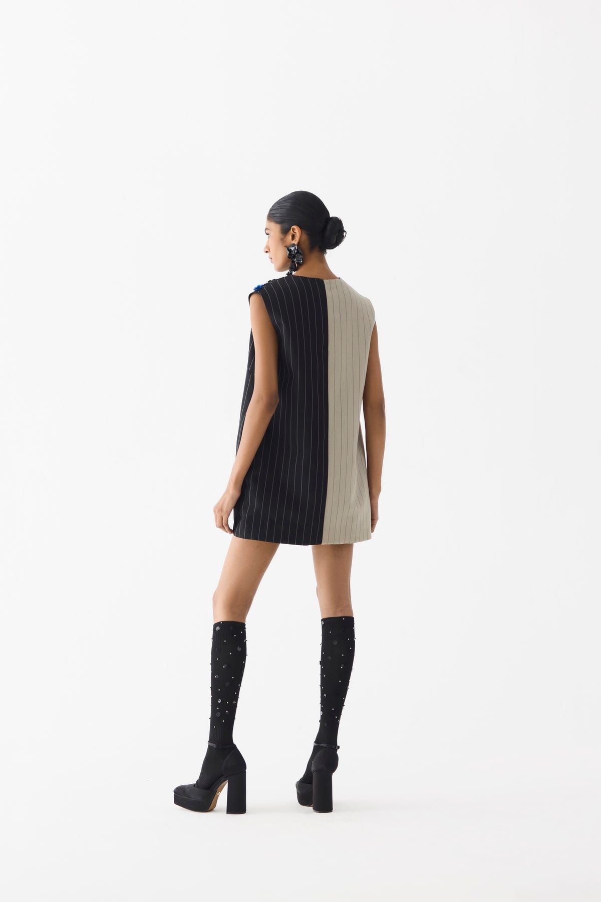 BUDS HALF AND HALF SUITING DRESS - image 3